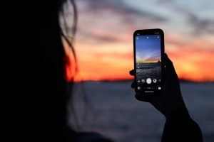 Why Travelers Choose Digital Banking Over Traditional Banks