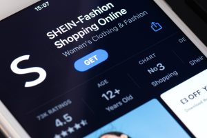 Shein планира IPO в Лондон през 2025 според доклад