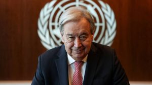 Ръководителят на ООН Антонио Гутериш призовава световните лидери да „станат сериозни“ в мрачно новогодишно послание