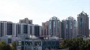 Китайските богаташи разменят недвижими имоти за застраховки, злато при пенсиониране