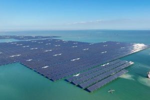 Инсталираният капацитет на слънчевата енергия в Китай за първи път надвишава въглищата